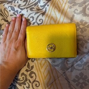 Michael kors wallet